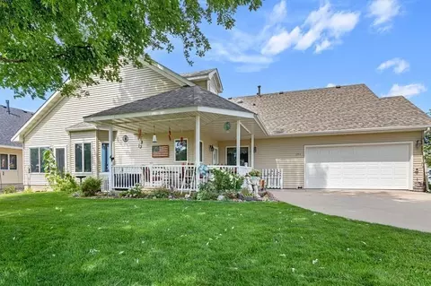 191 Goldfinch Ln, Clearwater, MN 55320