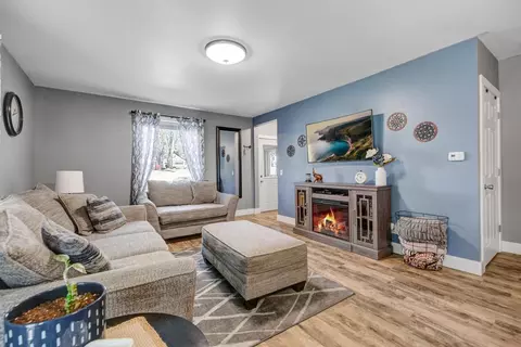 821 Division St E, Faribault, MN 55021 photo 27