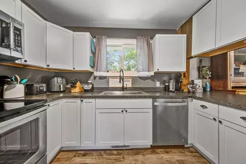 821 Division St E, Faribault, MN 55021 photo 39