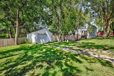 821 Division St E, Faribault, MN 55021 photo 7