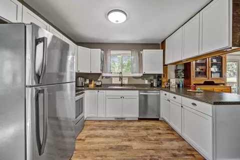 821 Division St E, Faribault, MN 55021 photo 37