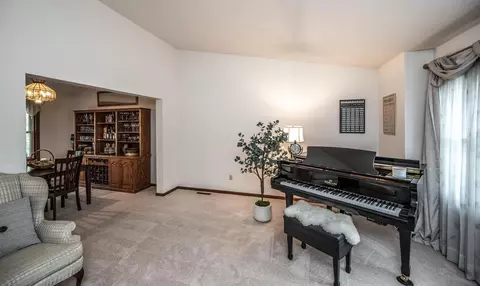 993 Ticonderoga Trl, Eagan, MN 55123 photo 13
