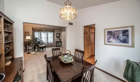 993 Ticonderoga Trl, Eagan, MN 55123 photo 11