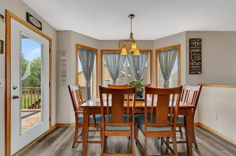 24262 Forestview Cir, Saint Augusta, MN 56301 photo 8