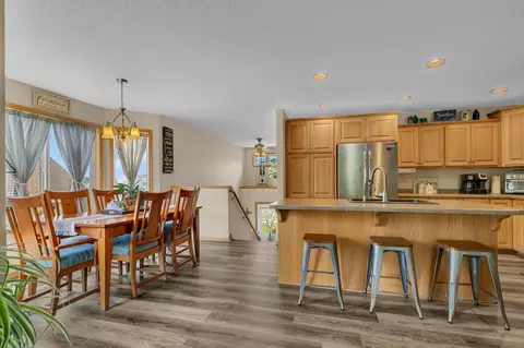 24262 Forestview Cir, Saint Augusta, MN 56301 photo 6
