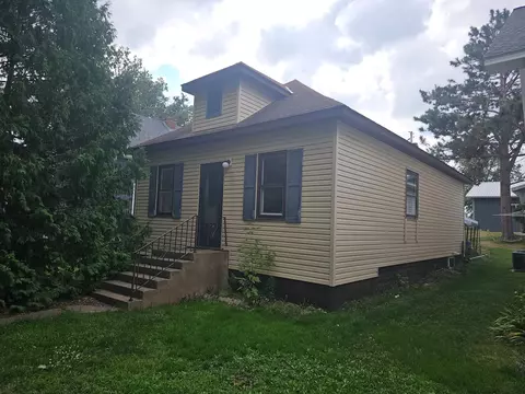 218 2nd St NW, Crosby, MN 56441