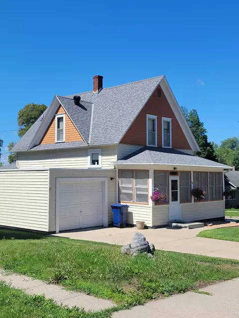 702 S Sheridan St, Fergus Falls, MN 56537