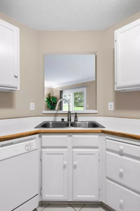 3566 Blue Jay Way #105, Eagan, MN 55123 photo 11