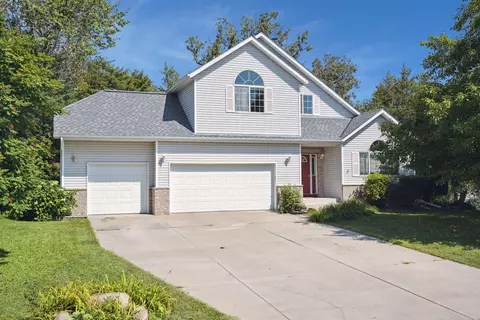 1914 Whitetail Ct, Buffalo, MN 55313