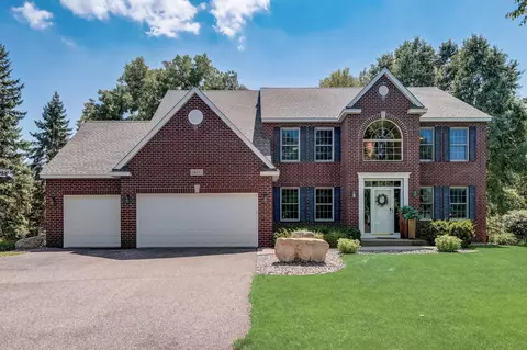 10433 Waterfront Dr, Woodbury, MN 55129