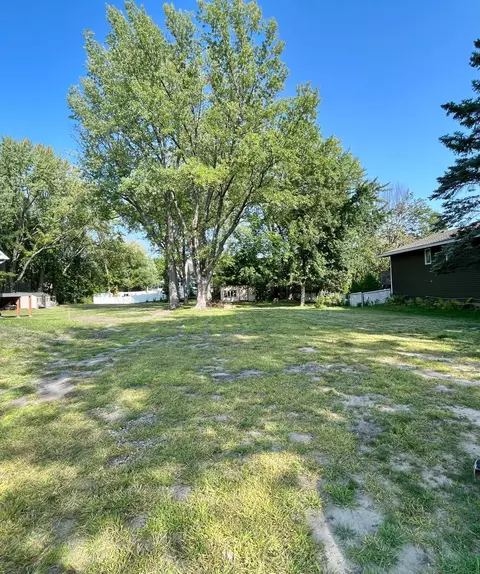 2994 Arcade St, Little Canada, MN 55109