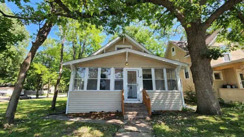 3454 Penn Ave N, Minneapolis, MN 55412