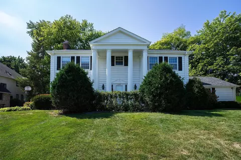 1507 Edgcumbe Rd, Saint Paul, MN 55116