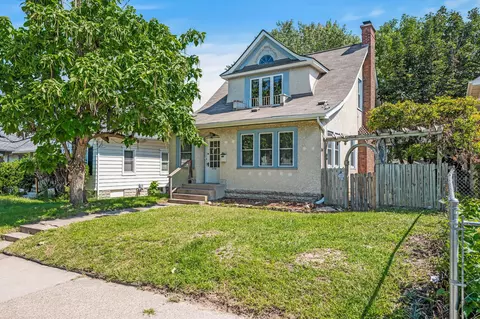 3750 Dupont Ave N, Minneapolis, MN 55412