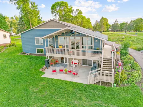 10475 Park Cir, Pine City, MN 55063