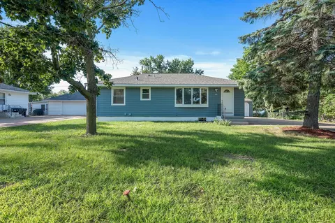 518 113th Ave NW, Coon Rapids, MN 55448