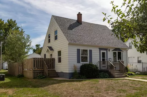 807 11th Ave NW, Austin, MN 55912