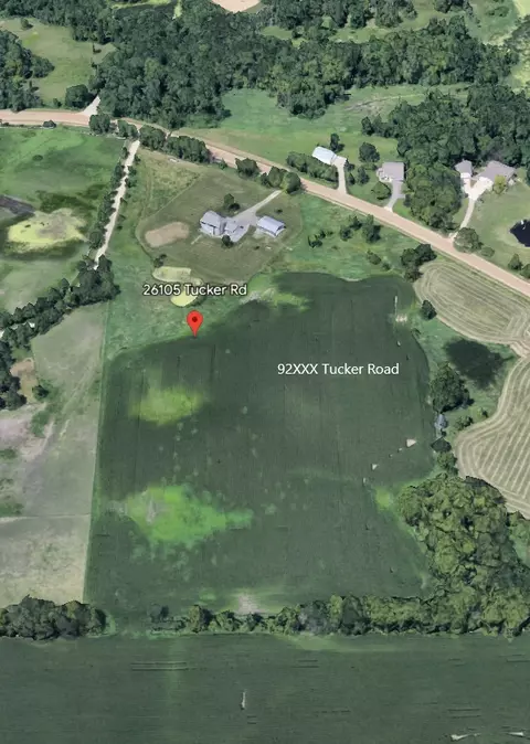 92 Nnn Tucker Rd, Rogers, MN 55374
