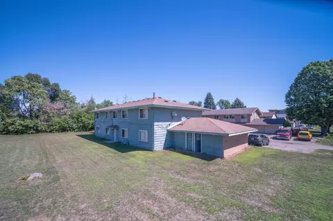 1600 E 80th St, Bloomington, MN 55425 photo 6