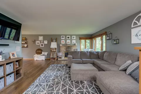 726 Lower Johnson Cir, Saint Peter, MN 56082 photo 5