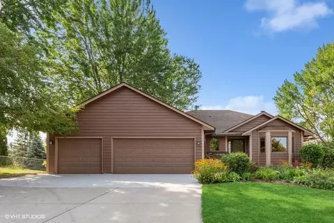 732 Caribou Ln, Eagan, MN 55123