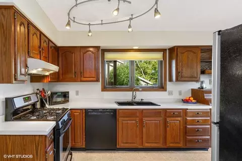 732 Caribou Ln, Eagan, MN 55123 photo 6