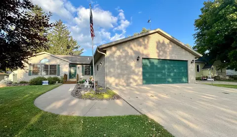 228 Line St S, Wykoff, MN 55990