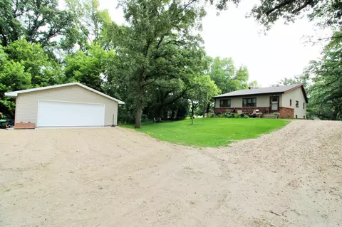 4791 15th St NE, Willmar, MN 56201