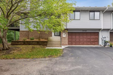 1560 Baylor Ct #B, Eagan, MN 55122