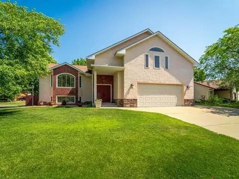 1899 Sunrise Ct, Eagan, MN 55122 photo 5