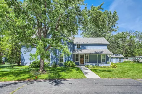 703 Quinnell Ave N, Lakeland, MN 55043
