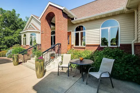 440 Saint Paul Ave, Faribault, MN 55021 photo 6