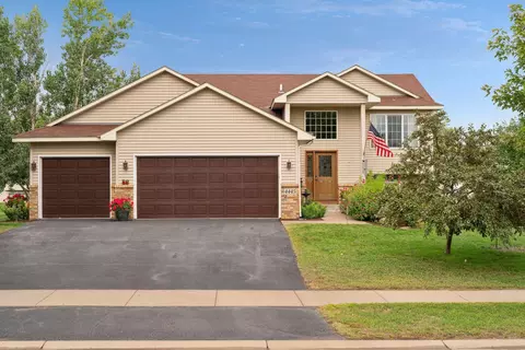 4445 Eakern Cir NE, Monticello, MN 55362