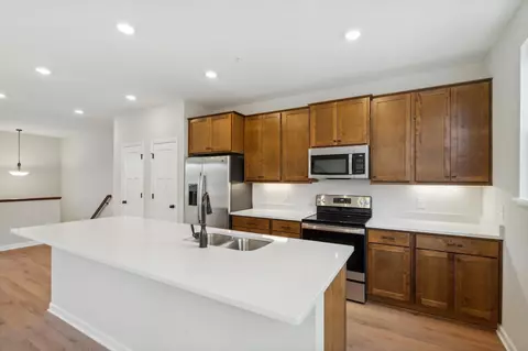 1520 Timberwood Ln, West Saint Paul, MN 55118