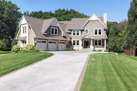 6712 W Shore Dr, Edina, MN 55435