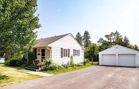 5210 Juniata St, Duluth, MN 55804 photo 2