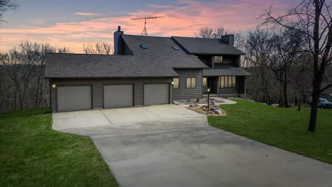 575 White Birch Ct NW, Oronoco, MN 55960