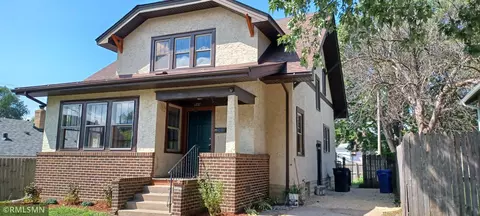 969 Earl St, Saint Paul, MN 55106