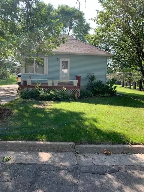 407 5th St, Danube, MN 56230