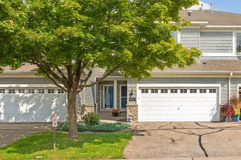 6885 158th St W, Apple Valley, MN 55124