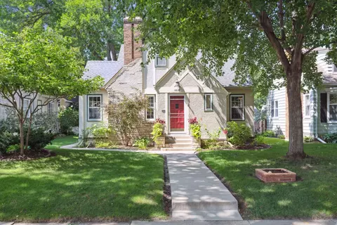 5632 15th Ave S, Minneapolis, MN 55417