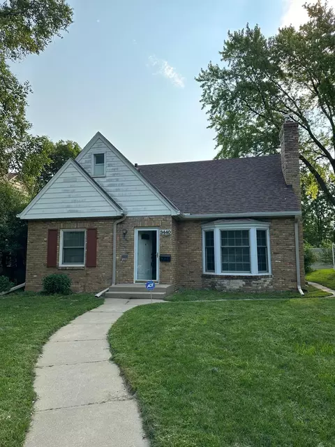 3440 Zenith Ave N, Robbinsdale, MN 55422