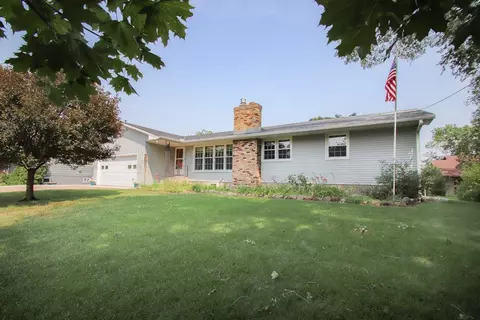 8611 Polk St NE, Blaine, MN 55434