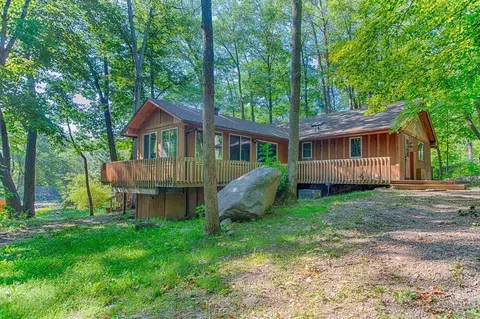 6199 Peterdale Rd, Garrison, MN 56450