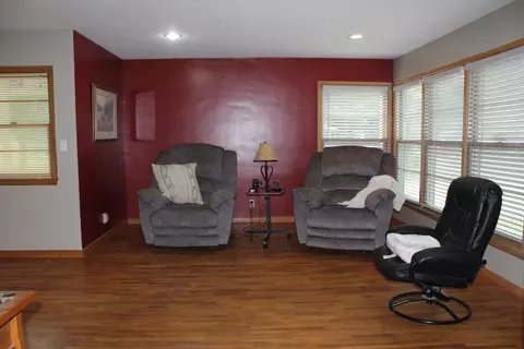 1827 15th St E, Glencoe, MN 55336 photo 8