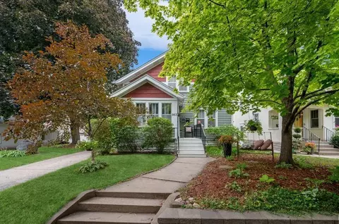 953 Hyacinth Ave E, Saint Paul, MN 55106