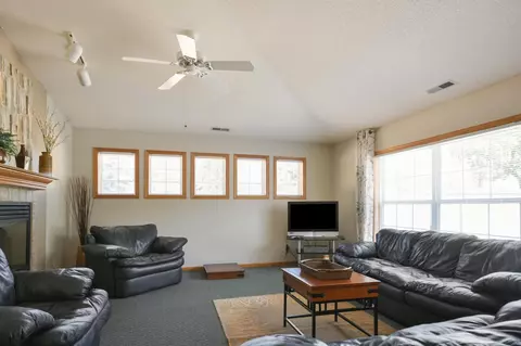 3046 Timberwood Trl, Eagan, MN 55121 photo 28