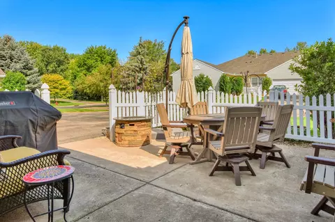 3046 Timberwood Trl, Eagan, MN 55121 photo 21