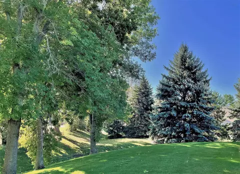 3046 Timberwood Trl, Eagan, MN 55121 photo 2