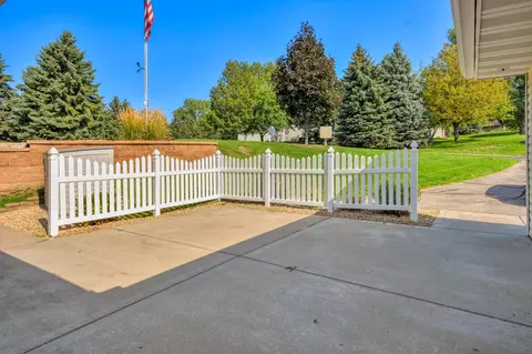 3046 Timberwood Trl, Eagan, MN 55121 photo 26